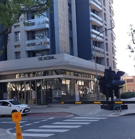 The Median Rosebank Johannesburg South Africa 아파트 외부 사진