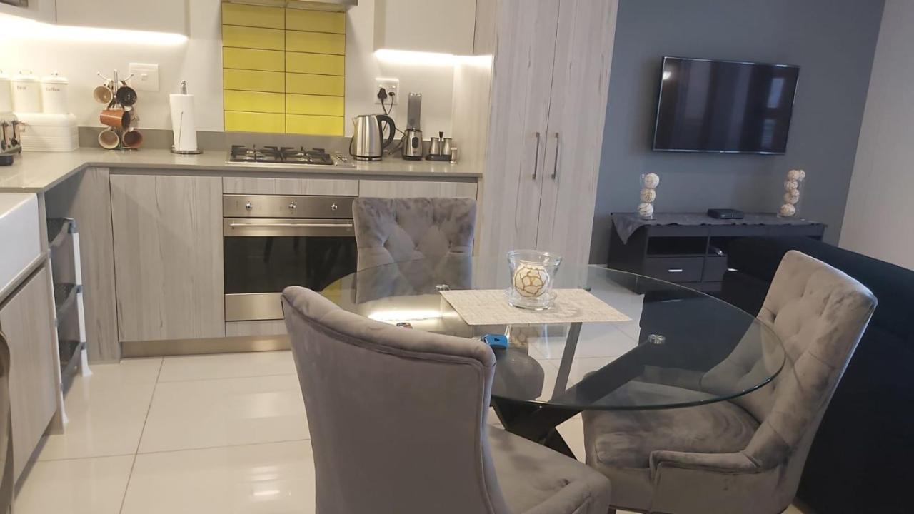 The Median Rosebank Johannesburg South Africa 아파트 외부 사진